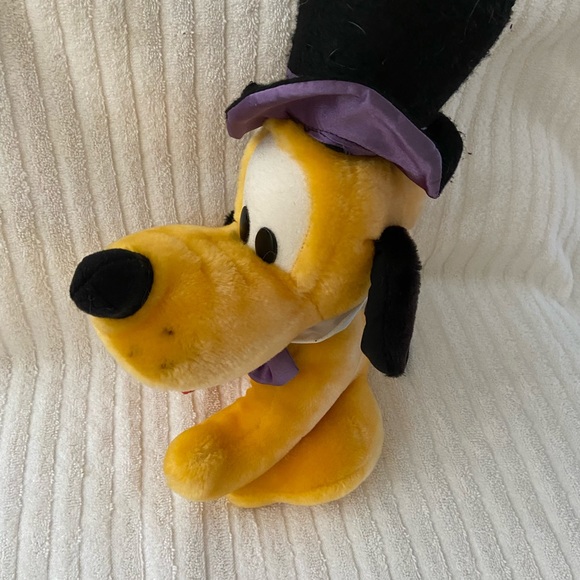 Disney Pluto plushy! - Picture 4 of 4